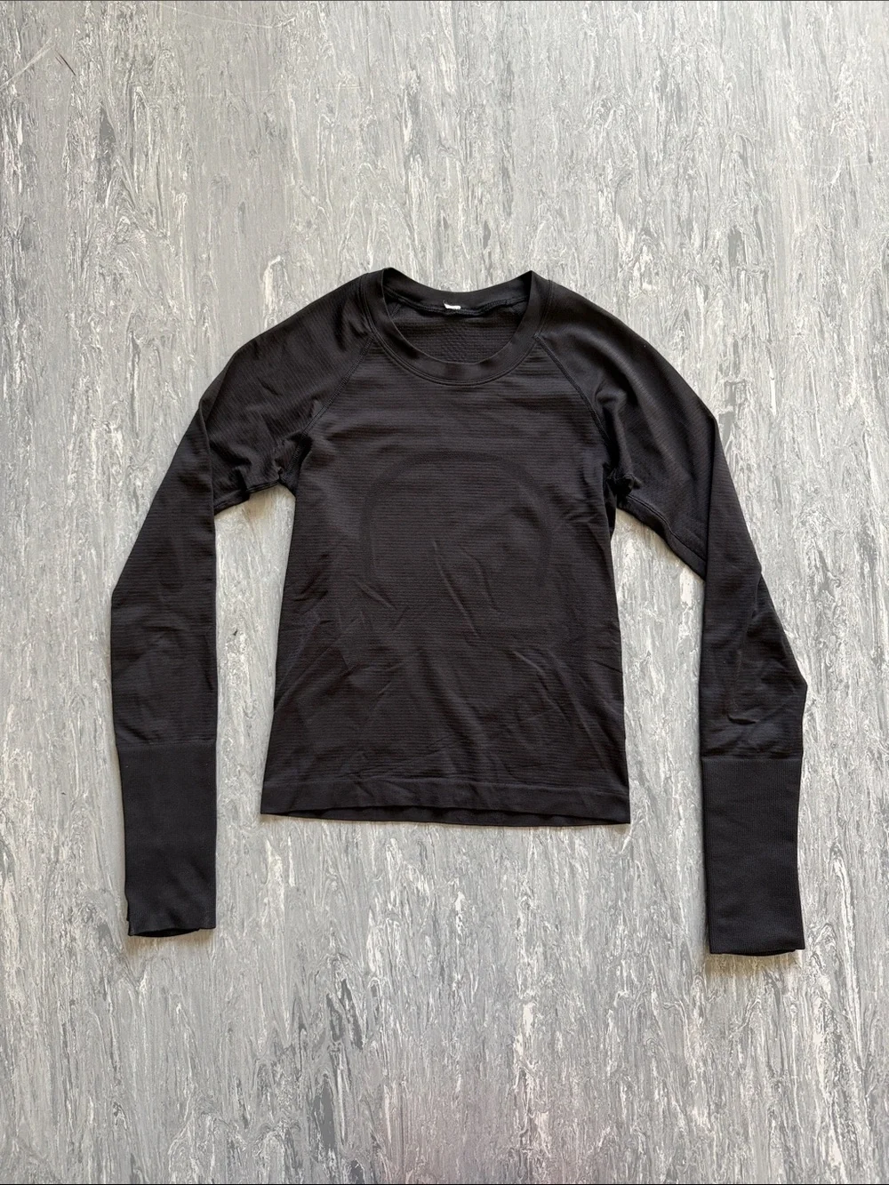 Lululemon Black Long Sleeve Swiftly Tech